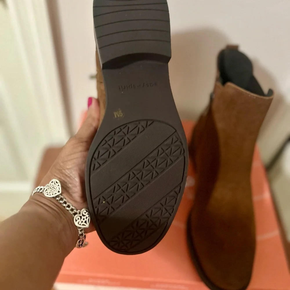 Easy Spirit Brown Suede Ankle Boots - Picture 5 of 6